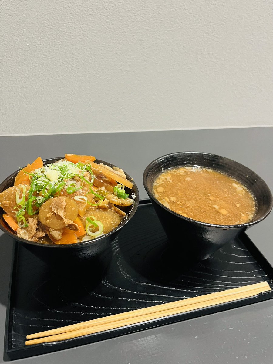 今日は豚汁🐷

 #みのかも豚汁