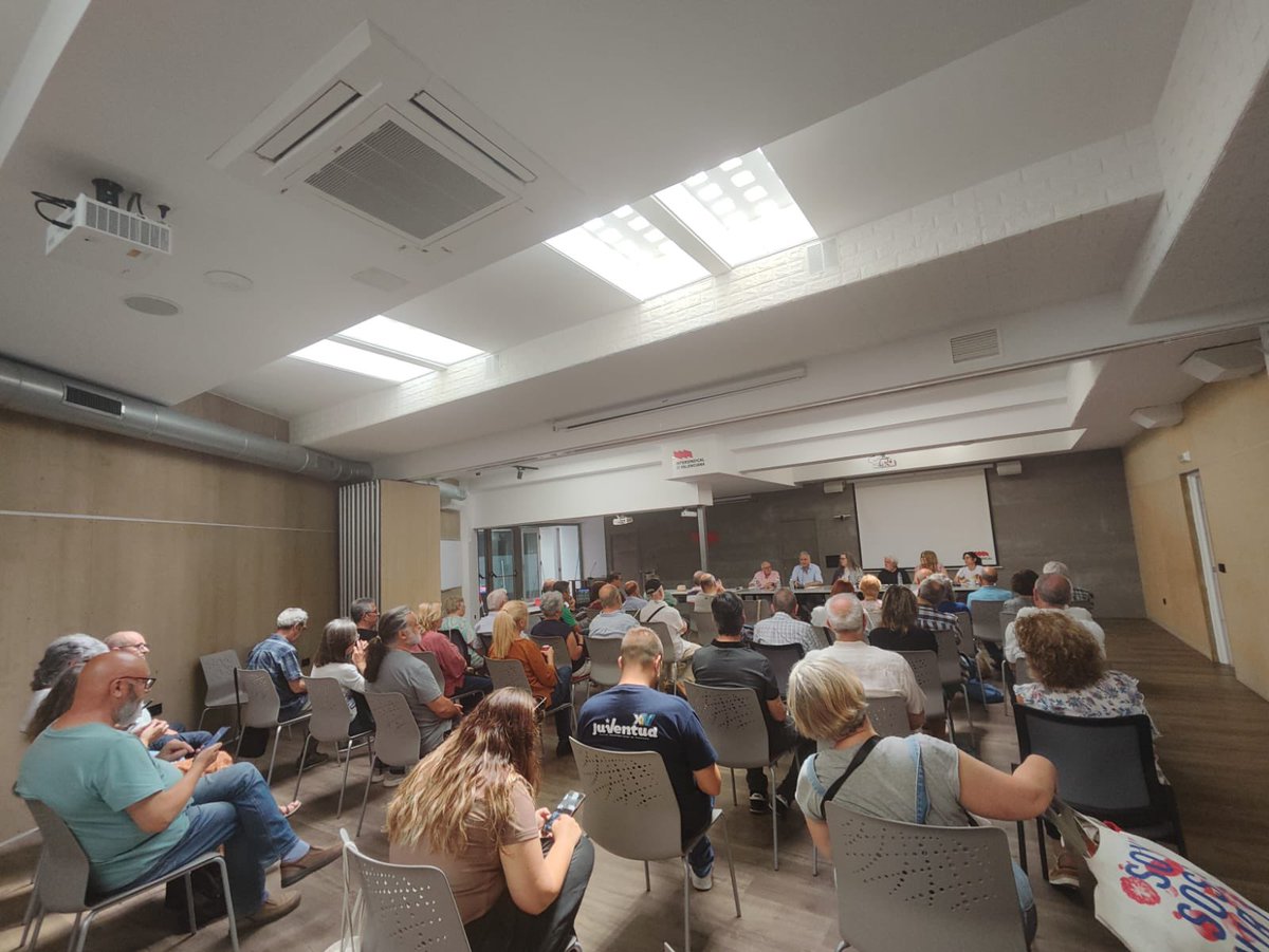 Intersindical Valenciana diu NO al rearmament i SÍ a la pau. Defensem la vida, la insubmissió i la justícia social davant l’escalada bèl·lica. Cap euro per a la guerra, tot per als serveis públics i la dignitat! 
#Pau #Insubmissió #Desmilitarització