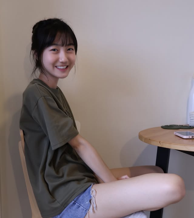 凡是按讚的人 都要被小乖約一次😝