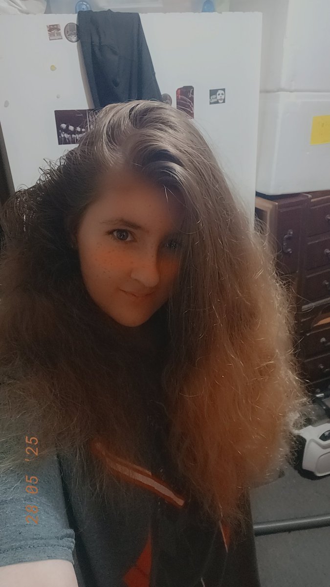 Cookie_system's tweet photo. 2 ½ years after my last haircut... https://t.co/42Ee4tqTeM