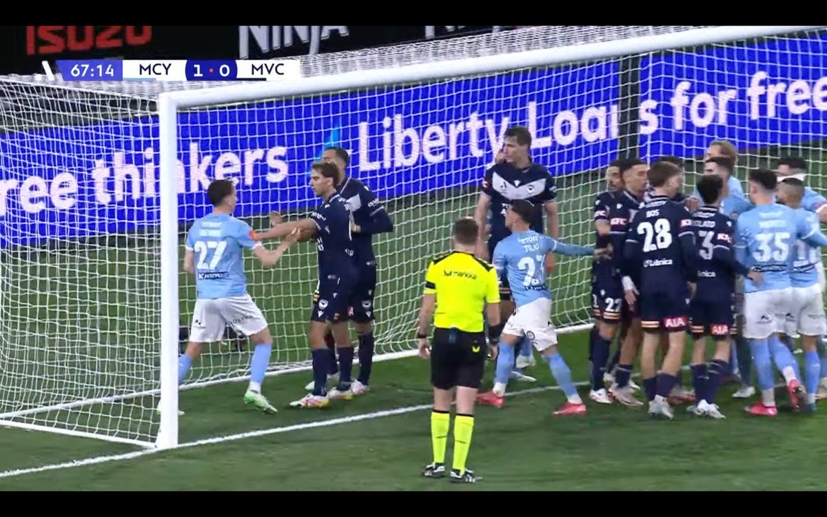 Ça chauffe. #ALeagueGF