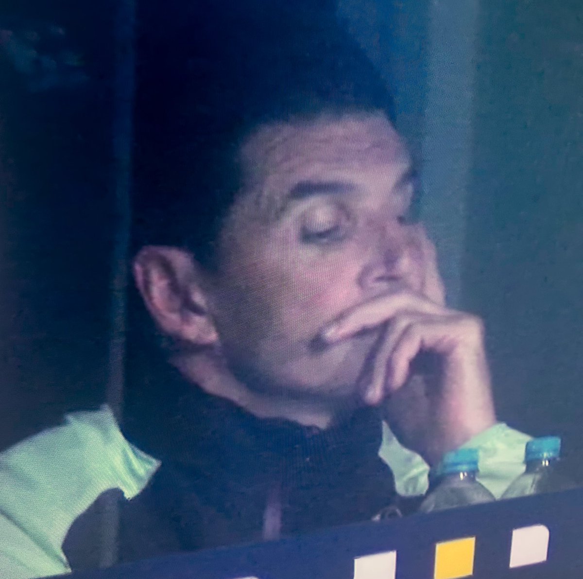 I am legitimately shocked at how rudderless Brisbane look. They’re diabolically bad &amp; don’t look like they’ve bothered to get out of 2nd gear all night - what’s the reason? Then I saw it and it all made sense. 

#NRLManlyBroncos