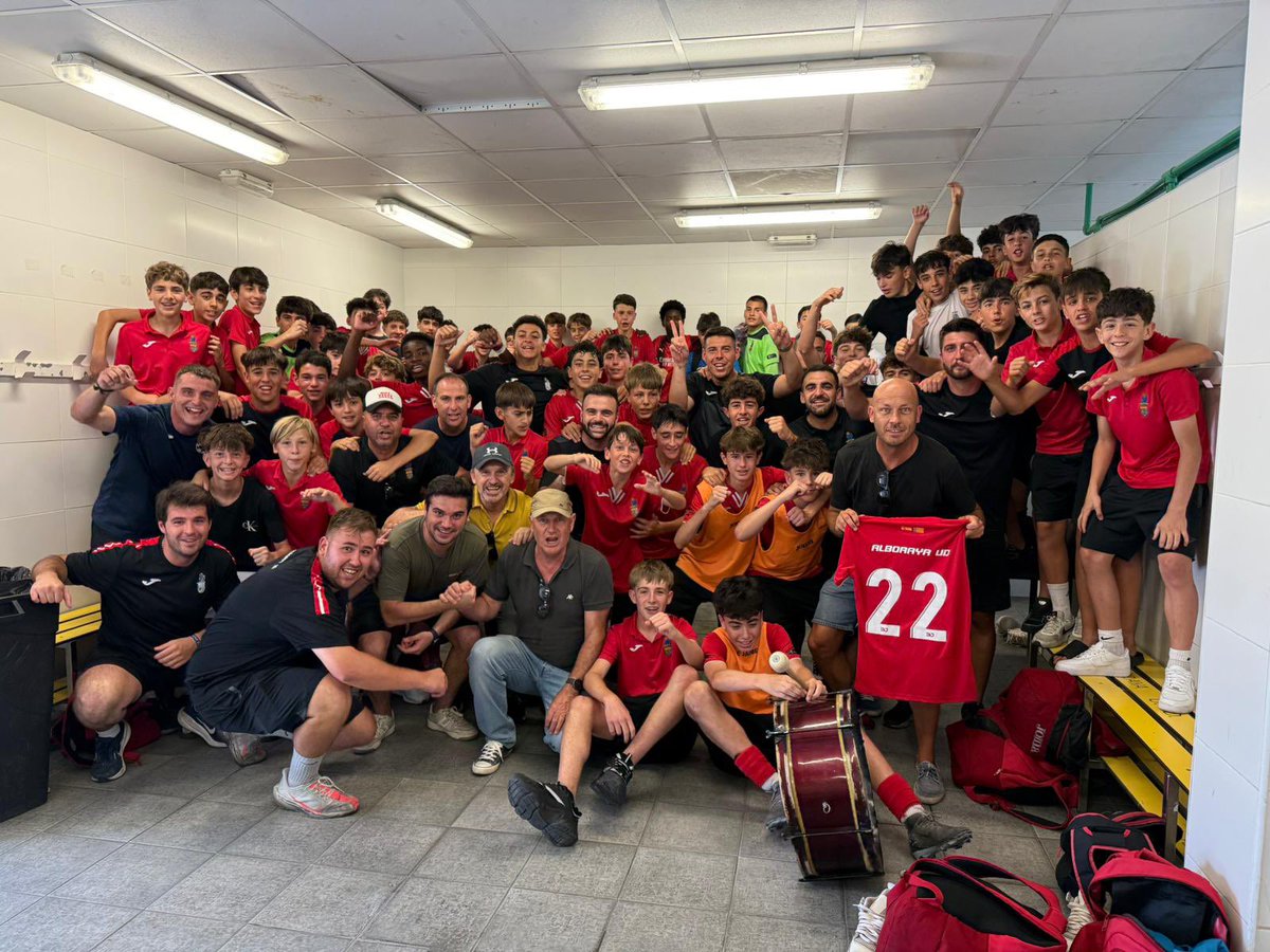💣💣💣  𝐒𝐀𝐋𝐕𝐀𝐃𝐎𝐒 ❤️❤️❤️

#Infantil A 1-0 #VillarrealCF A

🔥#LigaAutonómica 🌟

⚔️ Partido muuuuy top ante el campeón para conseguir el objetivo tras una temporada muy muy trabajada 💪🏽 ❤️ VAMOOOOOS ‼️🔥

🔴⚫⚽️ #Alborayanuncaserinde
#AlborayaUD #somAUD #somdAlboraya