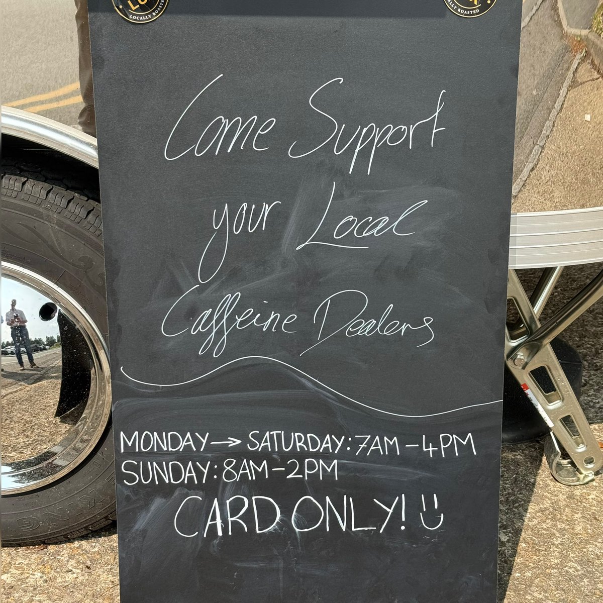 Out in Parkside &amp; Heatherside with Cllrs Nirmal Kang &amp; Rob Lee — chatting to residents &amp; celebrating new local businesses.

Great to meet so many I’ve already heard from since July — and to try a flat white from Heatherside’s new “caffeine dealer” at the gleaming Café Lux. ☕
