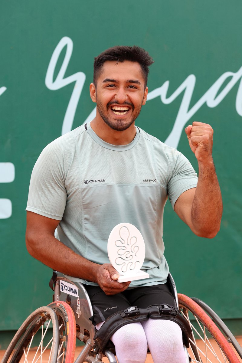 Tenis Federasyonu (@ttforgtr) on Twitter photo 🇹🇷 <a href="/ahmetkaplan000/">Ahmet Kaplan</a> Fransa’da şampiyon 🤩
ITF 1 Series kategorisinde Fransa’da düzenlenen Open International De Royan turnuvasının finalinde 🇨🇱 Francisco Cayulef’i 6-1, 6-2 mağlup eden 🇹🇷Ahmet Kaplan kariyerinin 12. tekler şampiyonluğuna ulaştı 🏆
📸 Open Royan 🇹🇷 <a href="/ahmetkaplan000/">Ahmet Kaplan</a> Fransa’da şampiyon 🤩
ITF 1 Series kategorisinde Fransa’da düzenlenen Open International De Royan turnuvasının finalinde 🇨🇱 Francisco Cayulef’i 6-1, 6-2 mağlup eden 🇹🇷Ahmet Kaplan kariyerinin 12. tekler şampiyonluğuna ulaştı 🏆
📸 Open Royan
