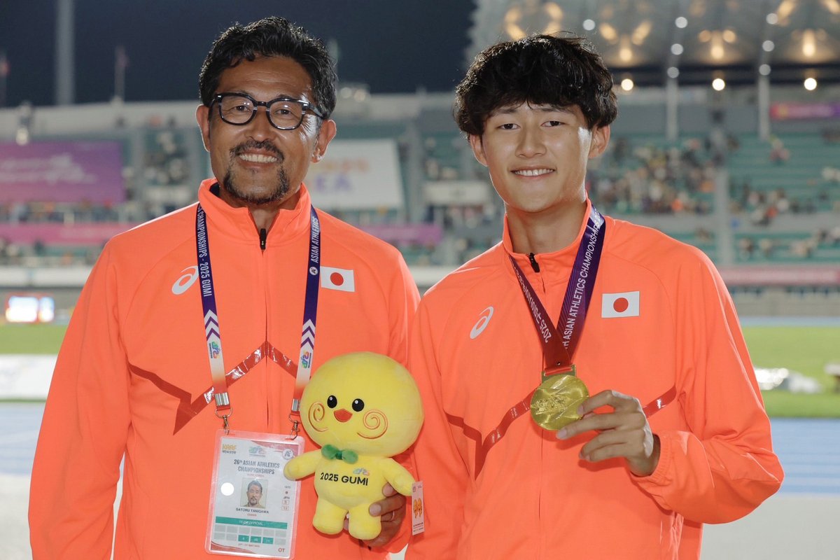 /／
【#アジア選手権】
\＼

*:・゜。*:・゜*:・゜。*:・゜。*:・
✨男子200m✨表彰式✨
1位🥇 #鵜澤飛羽（JAL）20秒12※大会新記録、自己ベスト
*:・゜。*:・゜*:・゜。*:・゜。*:・

谷川コーチとともに📸

おめでとうございます👏👏👏
応援ありがとうございました🙋‍♂️🙋‍♀️

📺ライブ配信はこちら