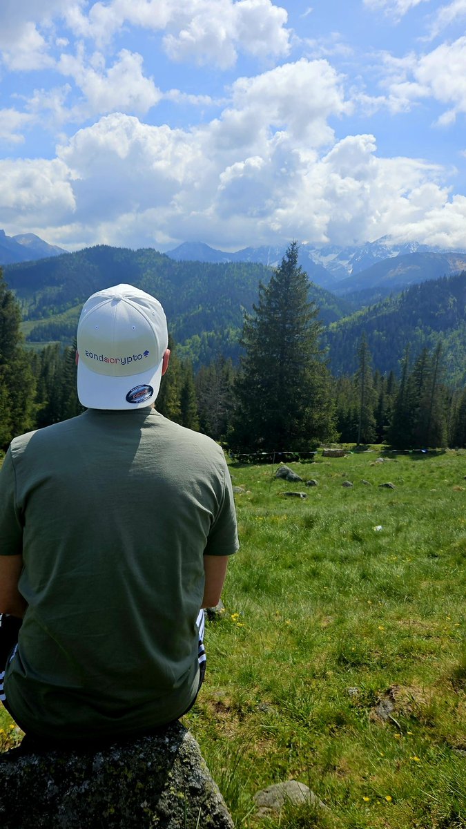 GM! grass touched, crypto checked. 🌿💻🏔️