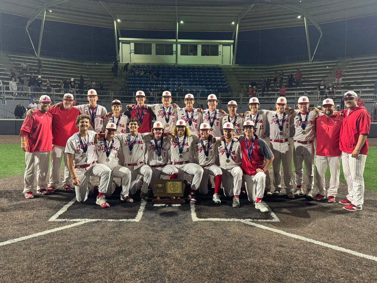 Fort Scott wins the 4A State ⚾️Championship with a 6-4 victory over Rock Creek on Friday in Salina. This is the first State baseball youror in school history. Tigers finish the season with a record of 28-3 with a loaded schedule. Great work by head coach Josh Regan. Fantastic and