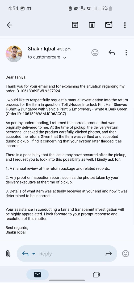 UltimateShakir's tweet photo. @firstcryindia I returned the correct product  10613969AMJCD6ACC7, which your pickup agent verified &amp; photographed. But now my new order 10613969EWL9227924 is canceled &amp; ₹683.70 was deducted claiming wrong return. Please investigate &amp; share proof. @Cyberdost #consumerRights https://t.co/c0yuxtatMt