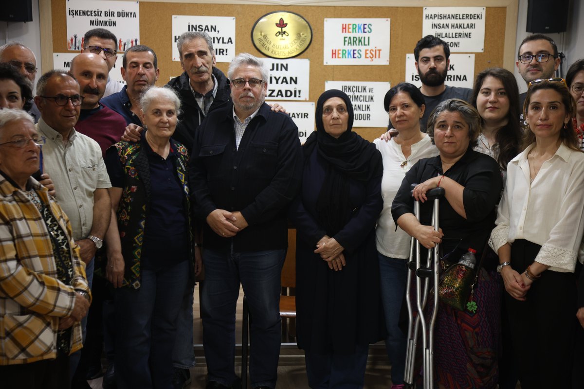İHD İstanbul Şubesi (@ihdistanbul) on Twitter photo Today, Nacho Sánchez Amor (<a href="/NachoSAmor/">Nacho Sánchez Amor</a>), European Parliament Rapporteur on Turkey, came together at the Human Rights Association Istanbul Branch with the families of the forcibly disappeared, the Commission Against Enforced Disappearances and board members.
Sánchez Amor Today, Nacho Sánchez Amor (<a href="/NachoSAmor/">Nacho Sánchez Amor</a>), European Parliament Rapporteur on Turkey, came together at the Human Rights Association Istanbul Branch with the families of the forcibly disappeared, the Commission Against Enforced Disappearances and board members.
Sánchez Amor