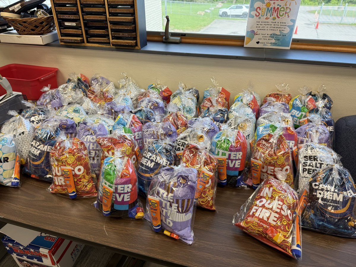 Fourth grade thanks the PTO for the fantastic Josh &amp; Gab concert, the special balloons, the wonderful memory books, and the certificates!  You provided special ways for us to celebrate our final day at O’Block Elementary.  Our teachers loved the summer surprise, too.