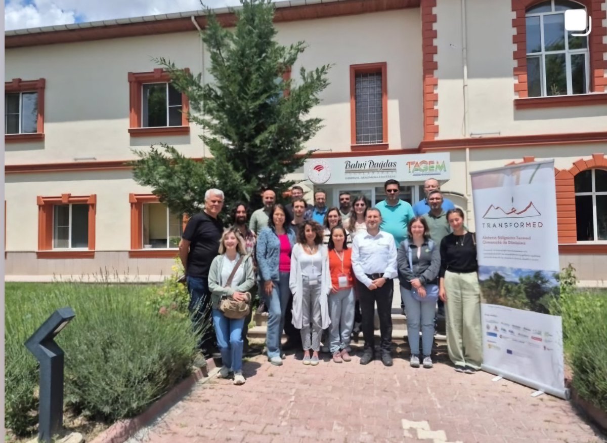 "Akdeniz Bölgesinin Tarımsal Ormancılık ile Dönüşümü (TRANSFORMED] isimli  AB PRIMA Projemiz kapsamında saha çalışmalarımıza başladık. 
<a href="/TCTarim/">T.C. Tarım ve Orman Bakanlığı</a> 
<a href="/ibrahimyumakli/">İbrahim Yumaklı</a> 
<a href="/tagemgovtr/">Tarımsal Araştırmalar ve Politikalar Genel Md.</a> 
<a href="/maatalay/">Dr. M. Altuğ ATALAY</a> 
<a href="/fatihozde/">Doç. Dr. Fatih Özdemir 🇹🇷</a> 
<a href="/bahridagdas/">Bahri Dağdaş Uluslararası Tarımsal Araştırma Ens.</a>