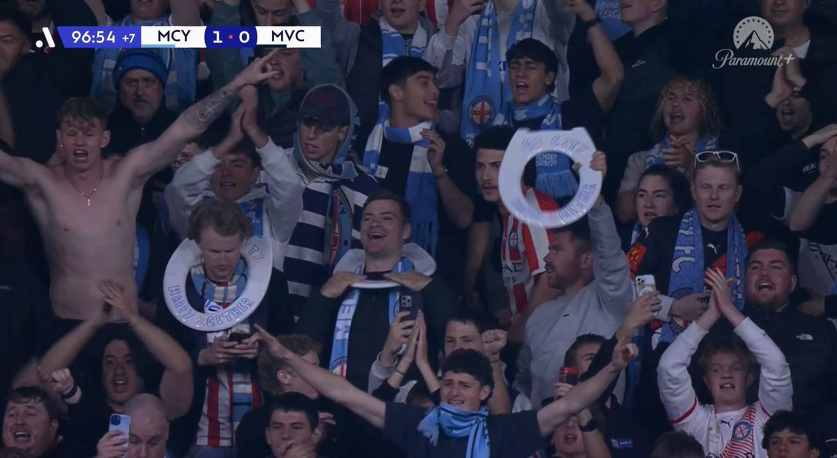 The greatest of Aussie traditions 🚽 #ALeagueGF