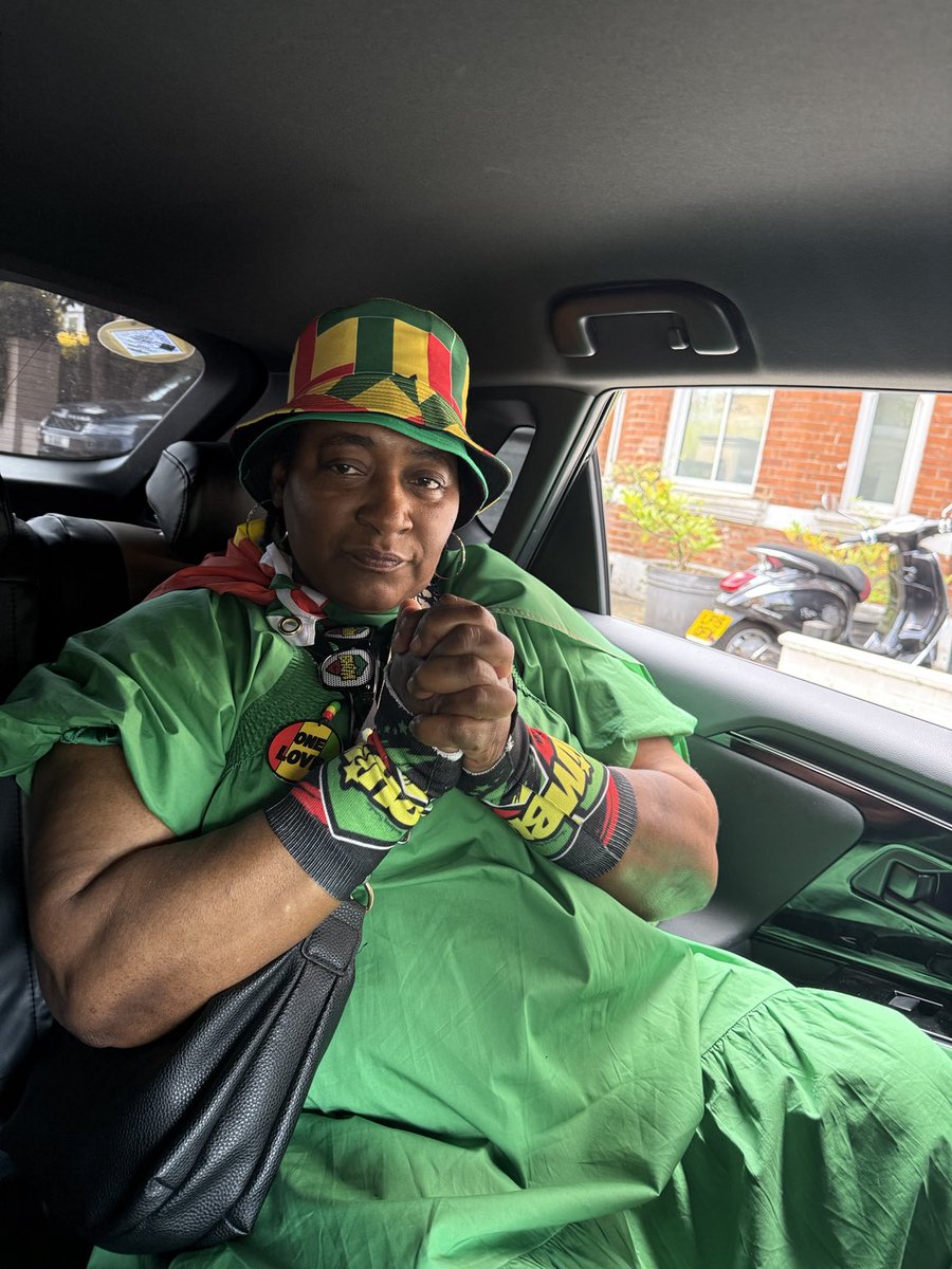 DionneBrooks3's tweet photo. #Bhimnative this one for you all Ghana 2 0 ⁦@stonebwoy⁩ ⁦@BhimFanPage⁩ ⁦@bhimnews_⁩ ⁦@KelvinL11958275⁩ ⁦@BhimNativesGh⁩ https://t.co/Gmsii6QvrC