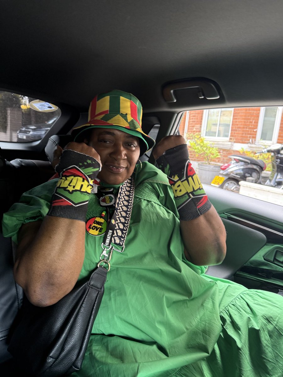 DionneBrooks3's tweet photo. #Bhimnative this one for you all Ghana 2 0 ⁦@stonebwoy⁩ ⁦@BhimFanPage⁩ ⁦@bhimnews_⁩ ⁦@KelvinL11958275⁩ ⁦@BhimNativesGh⁩ https://t.co/Gmsii6QvrC