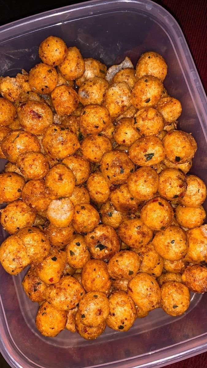 Cimol bojot fresh from Bandung dibawain <a href="/kinayulara/">Ayin.</a> untuk kita bereneam. Yang di-pouch bawa pulang udah masing-masing ya <a href="/noctuery/">REX</a> <a href="/Malarahsa/">Savita Dahayu.</a> <a href="/themurki/">Euan, 𝑴anfred.</a> @Kalandjara .