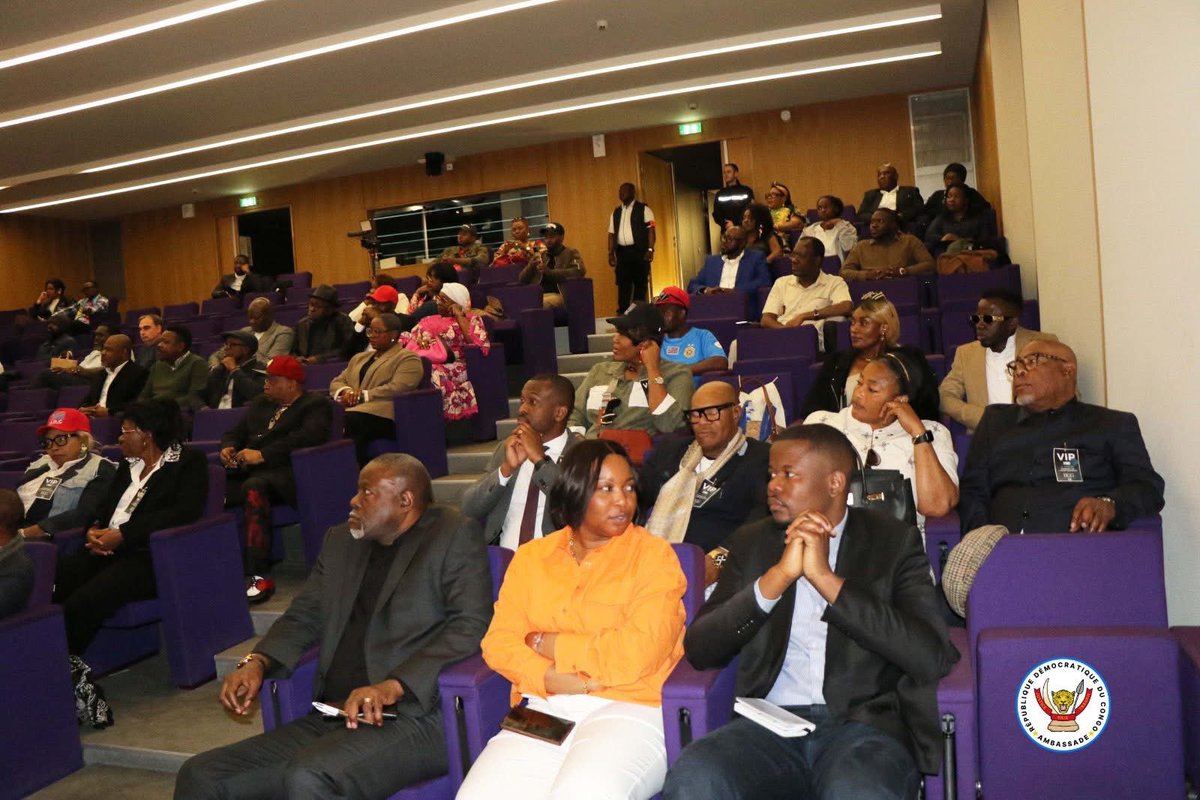 Dans le cadre de sa tournée à travers les régions françaises, SEM l’Ambassadeur de la RDC en France, Emile Ngoy Kasongo  a marqué une étape importante à Strasbourg, au cœur du Grand Est.

Strasbourg abrite une communauté congolaise vivante et mobilisée.