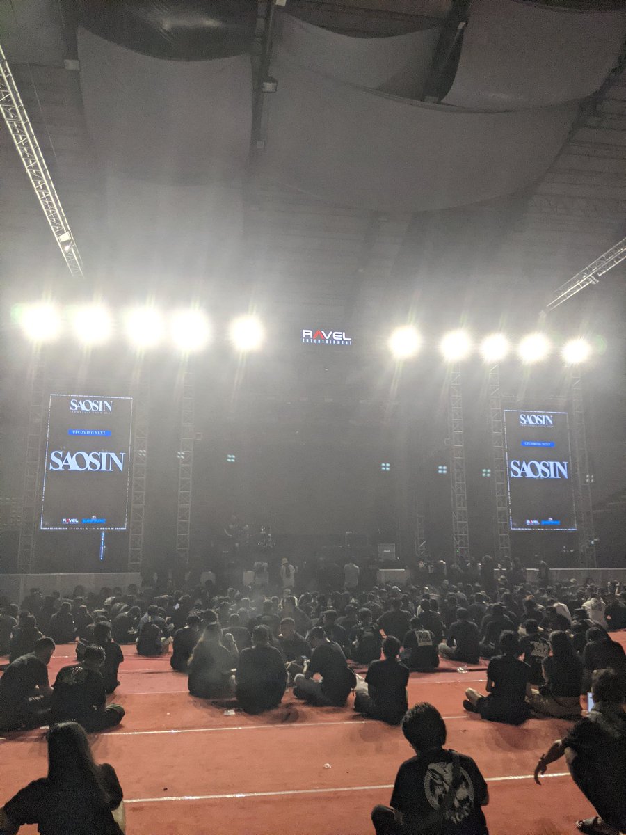 bernadya666's tweet photo. Maaf pak, saya izin nonton kongser dulu.
Balas $rep setelah acara.
Lezgooo
@giverep @blueprintai @ikadotxyz
@attn #saosin #makeemogreatagain https://t.co/Kz4OmEIVgf