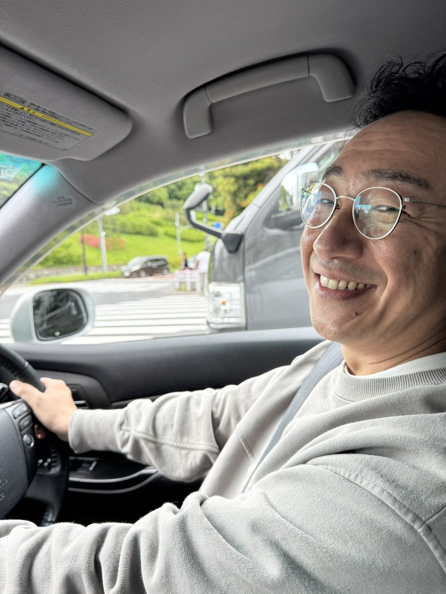 刑事さんやめてくださいよ
10年前の事件の時私はニューヨークにいたんだ