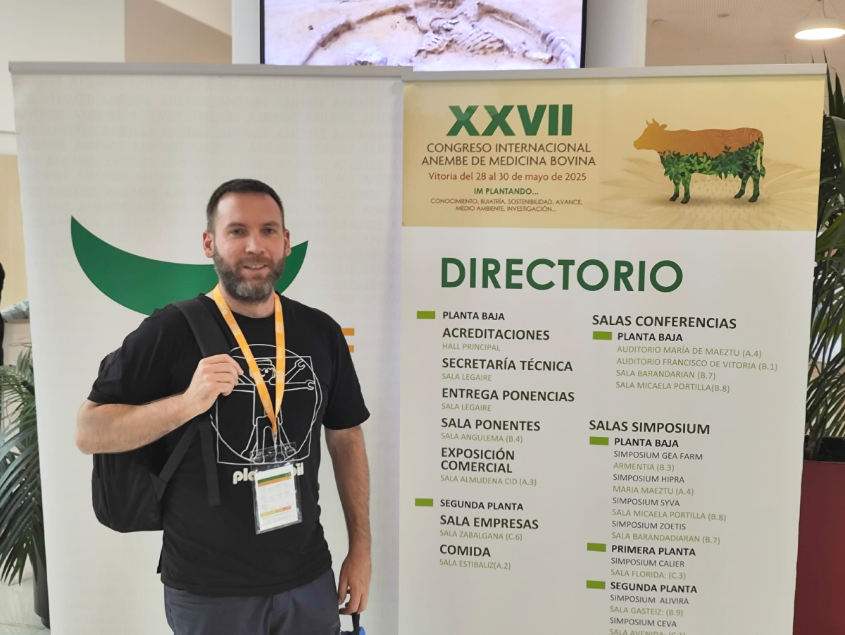 ITACYL's tweet image. #ITACyL ha participado en el "XXVII Congreso Internacional @ANEMBE_es de Medicina #Bovina" nuestro compañero Alberto Benito Díaz ha presentado el trabajo "Identificación del microbioma del semen de #vacuno de carne y su relación con la calidad #seminal"

RIS3CyL
