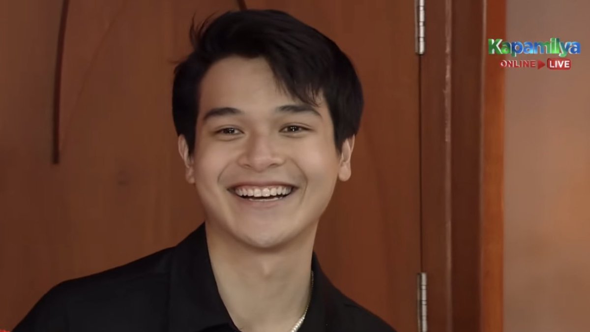 thevincies07's tweet photo. Yes, we cried after the announcement. Masakit. But seeing Vince all smiles about the results, the pain became quite bearable.

We are grateful to those who helped us since Day 1. Di man maisa isa, mahal po namin kayo. Salamat po.

#PBBCollab5thEvictionNight 
PROUD OF YOU VINCE https://t.co/KQbFDLEHZV