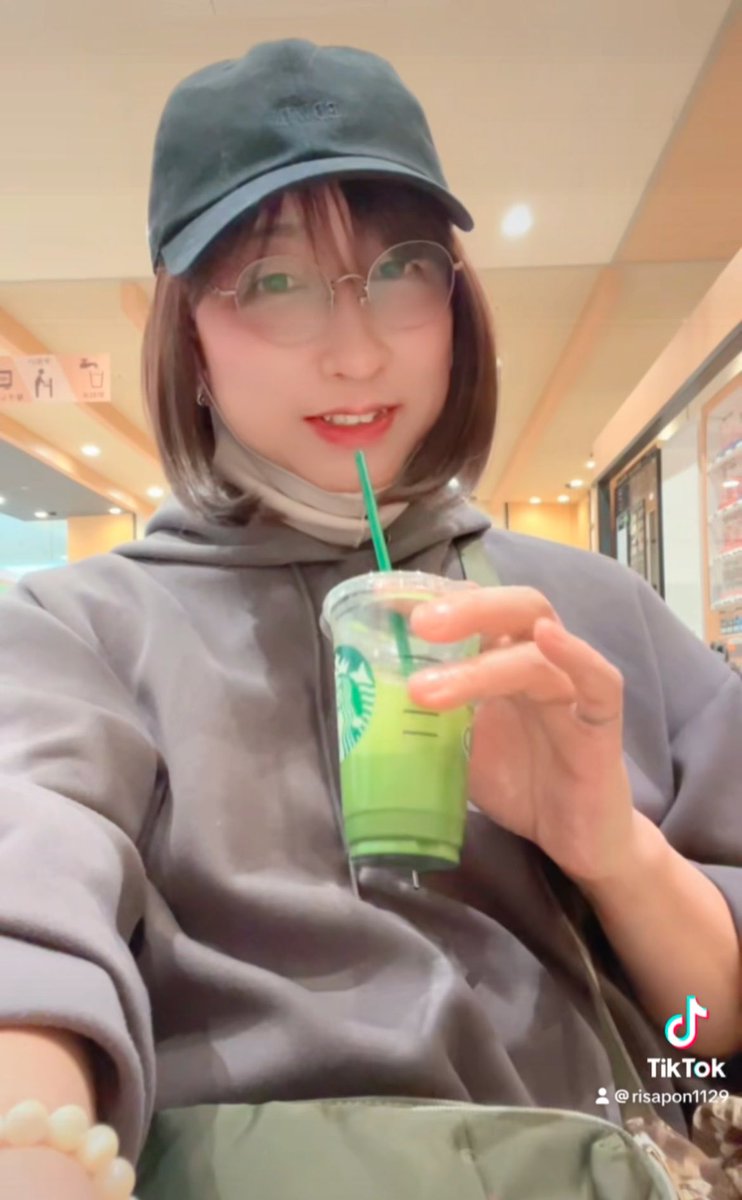 silvercatseye's tweet photo. こんばんわ💕︎理佐です
お抹茶デート🍵しましょ
 #男の娘 https://t.co/jMKyWCTT9B