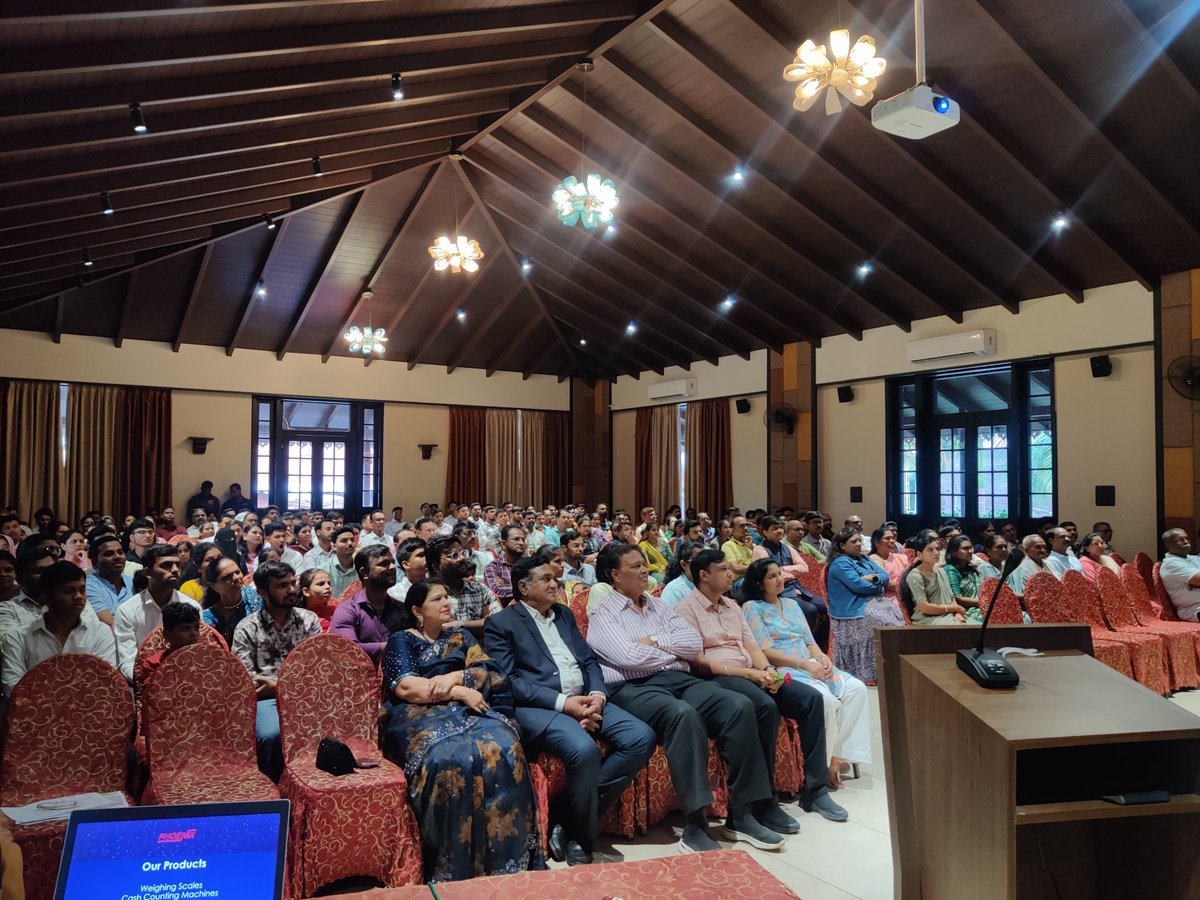 Phoenix_Nitiraj's tweet image. Celebration of 36th Foundation Day with our staff and their families!

#NitirajEngineers #HappyWorkplace #Phoenix