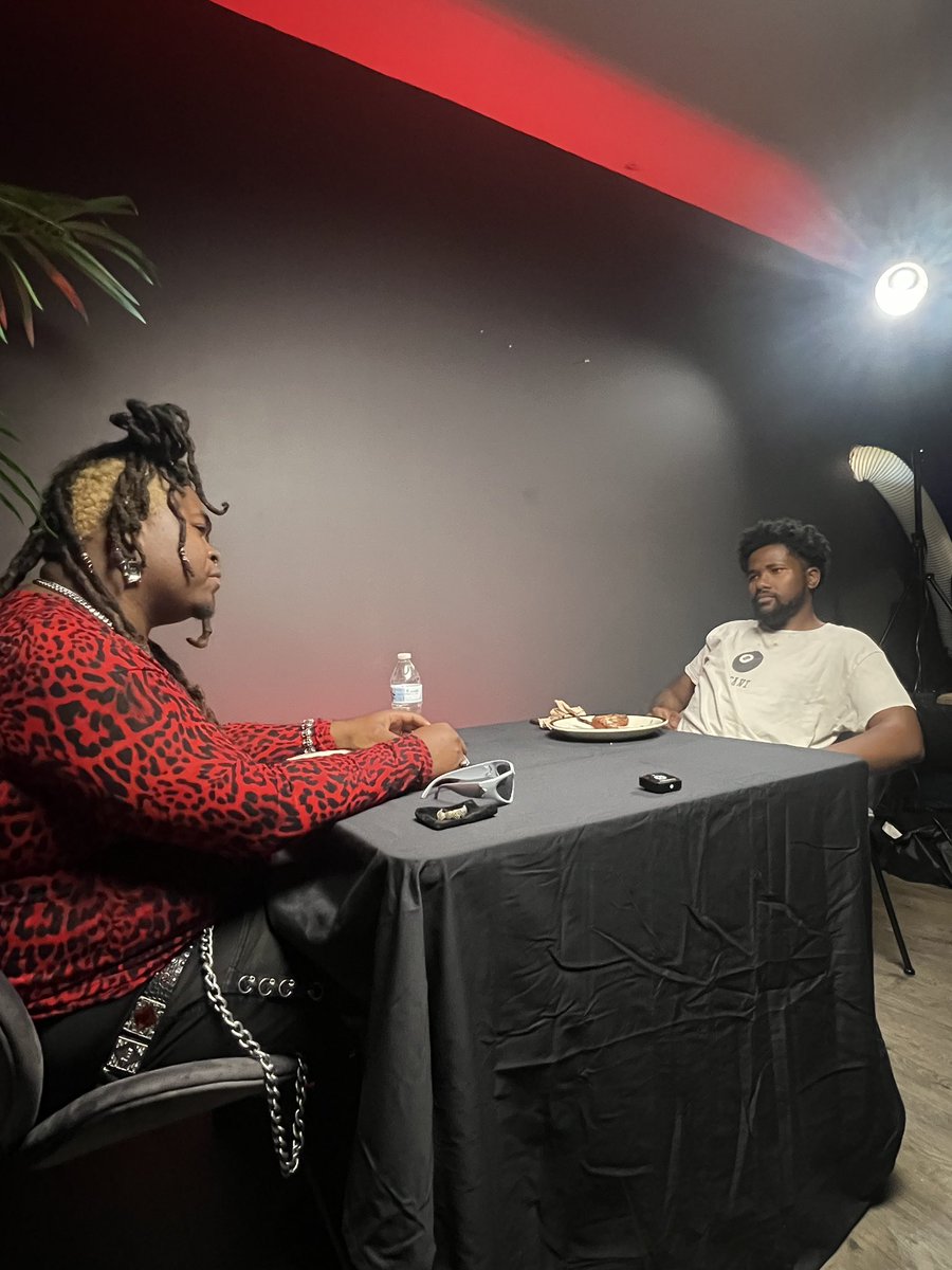 nothingbutdisc1's tweet image. Breezy Supreme Cry Over Hot Wings
(Full Interview) | 1 ON 1 with NAS EP 1

@iam_nas__  ft. @BreezyxSupreme OUT NOW ON YOUTUBE‼️

Watch Here⤵️

YouTube📺: youtu.be/o8AoKEkTT-o?si…

#NothingButDiscussion #NBD