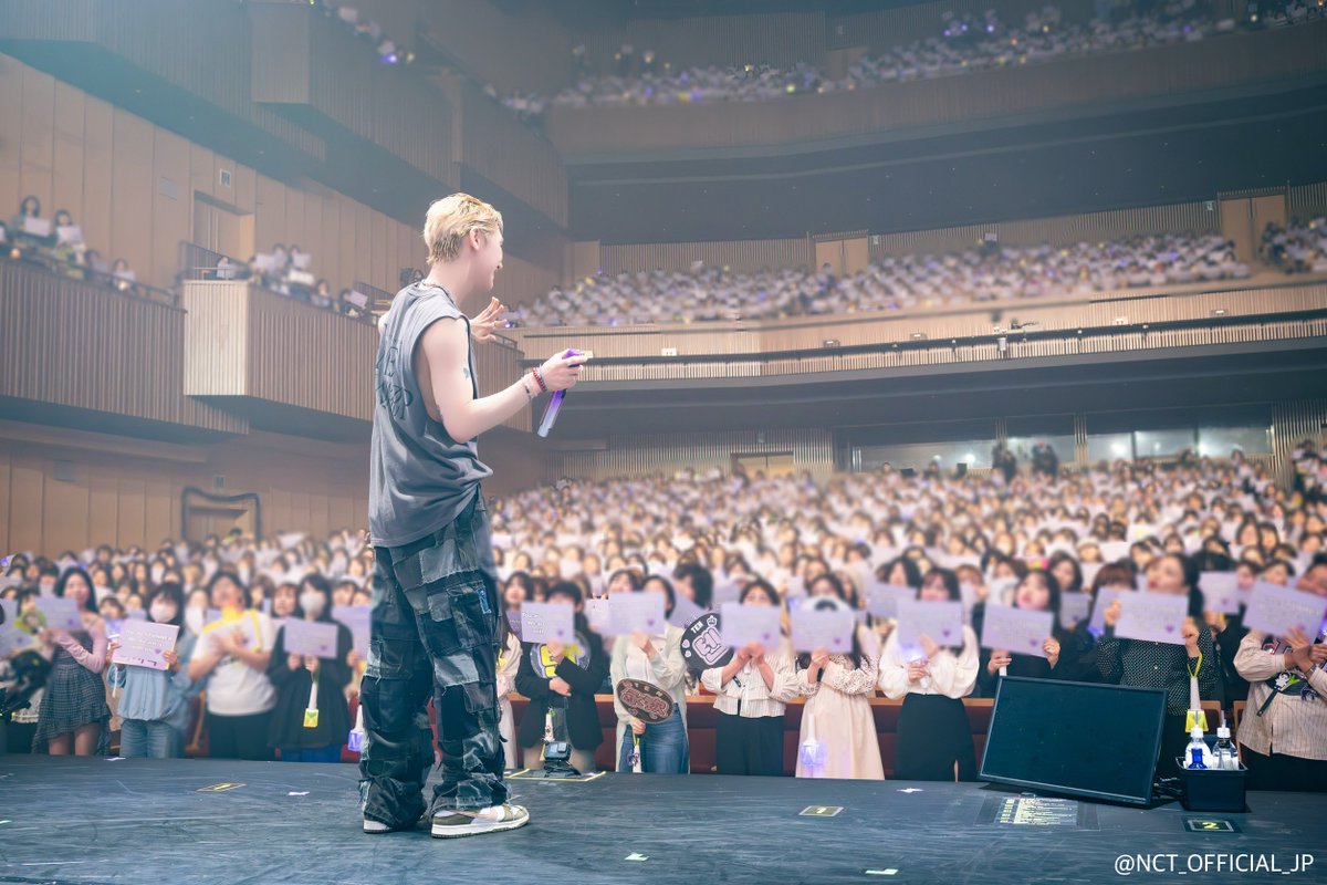 NCT_OFFICIAL_JP's tweet photo. 『2025 TEN JAPAN TOUR 1001 'TIME WARP'』最終公演✨

ずっとやりたかった日本での公演、活動ができて幸せでした！
ツアーが終わってしまってさみしいですが、これからもっと楽しいステージお見せしていきますので待っていてください💜 -テン-

#TEN #李永钦 #텐 #テン 
#2025TENJAPANTOUR1001TIMEWARP 
#NCT #WayV #威神V