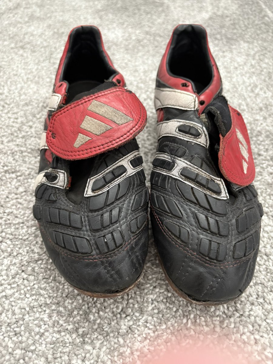 KerryMorgan11's tweet image. 1998-2018 

WOW
What a boot these were.
Just had to be done 🔥

#accelerators
#predators