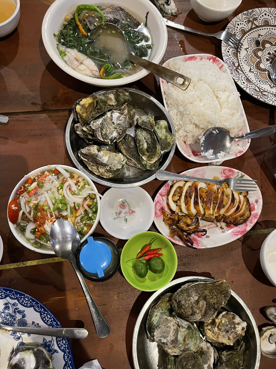 death327's tweet photo. Had dinner with fambam at Tytche Resto! #food #iloiloCity #gastronomycity #talaba #alimusan #shrimpceviche https://t.co/ioIAZcg4R5