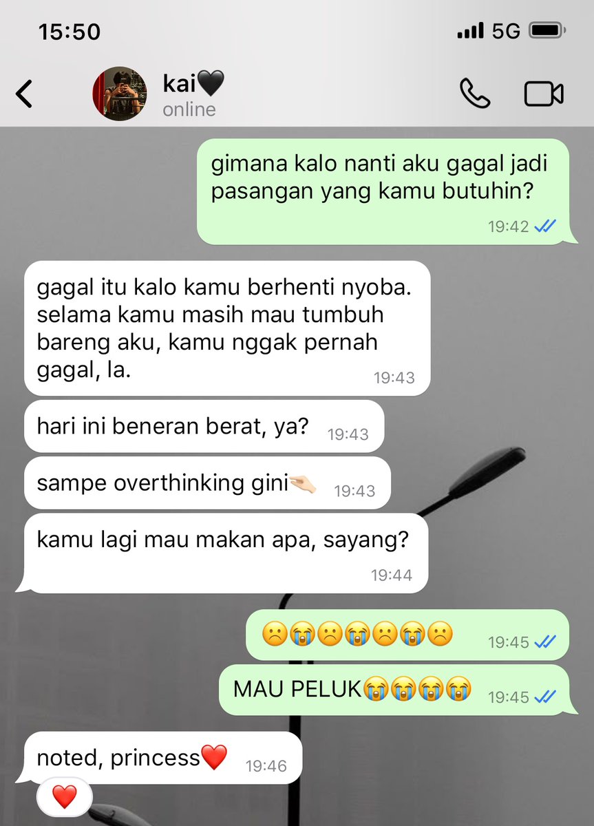 suntheshine__'s tweet photo. — a LHC alternate universe

; Karena pada dasarnya, setiap hubungan memiliki badai tersendiri yang harus dilalui untuk menemukan cahaya di ujungnya. https://t.co/mhKcw83gwy