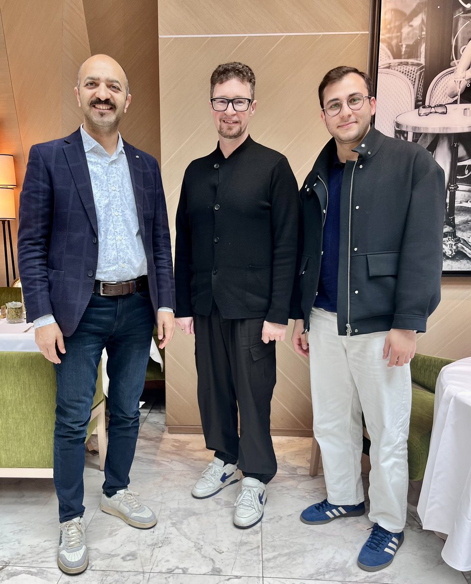trsemihyildirim's tweet photo. 🇹🇷 Yandex Türkiye CEO’su ve Yandex Search International CEO’su @a_popovskiy ile dijital haritalar ve @truemapai’in vizyonu üzerine çok faydalı bir toplantı gerçekleştirdik. https://t.co/TQwsfu7dYL