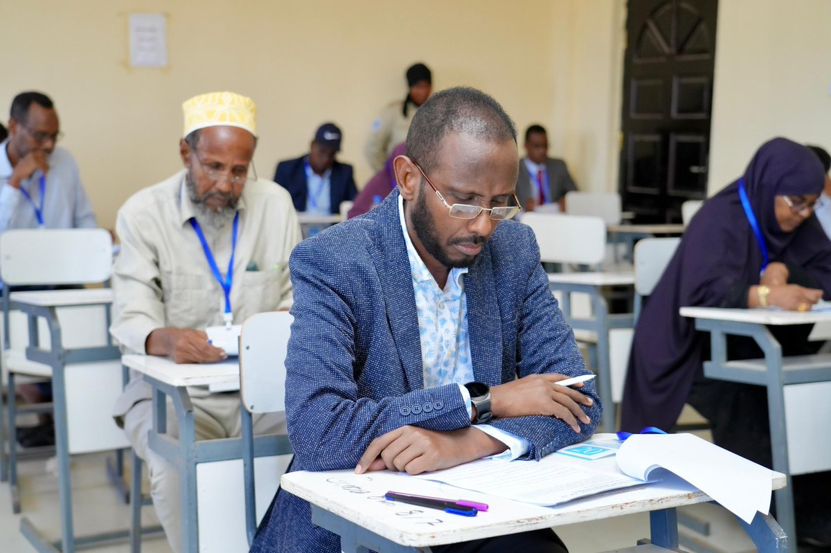 Today, we witnessed the written assessment of 58 shortlisted candidates out of 302 applicants competing to become members of Somalia’s Independent National Human Rights Commission. This marks an important step towards building credible and inclusive institutions and strengthening