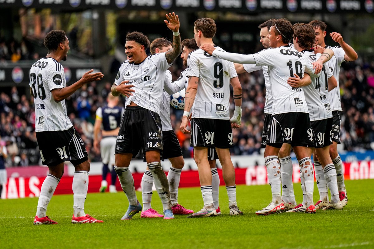 🔜 Hjemmekamp på Lerkendal.

Rosenborg - KFUM Oslo spilles søndag klokken 17:00. Billetter finner du via rbk.no/billett 🎟