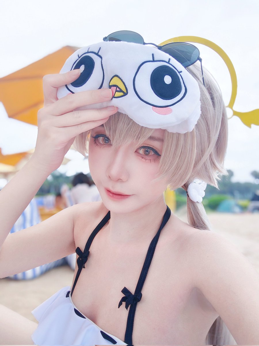 有笨蛋，忘记带袖套了，拍完才想起来，打算钞能力启动合成大袖套了！#ブルアカ #BlueArchive #蔚蓝档案 #碧蓝档案 #cosplay #阿慈谷日富美 #阿慈谷ヒフミ #AjitaniHifumi