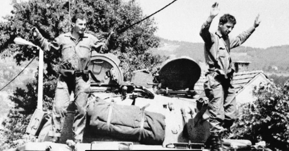 JJansaSDS's tweet image. 31. maj 1988
How it started…

25.6 - 26.10.1991
How it ended…

#Slovenia4ever #wewon