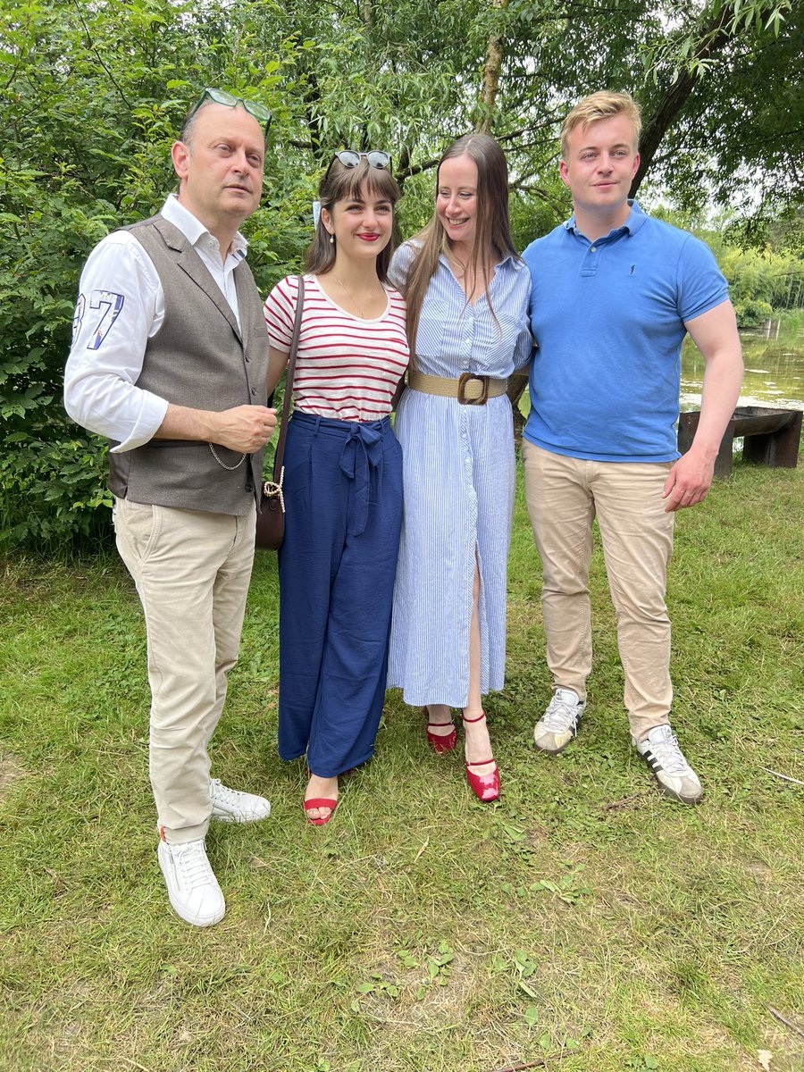 Bienvenue <a href="/CordierAlice2/">Alice Cordier</a> <a href="/Coll_Nemesis/">Collectif Némésis</a> 
#RencontreNationale #Genz 
<a href="/HilaireBouye/">Hilaire Bouyé</a> <a href="/UbOliver/">Olivier Ubéda</a>