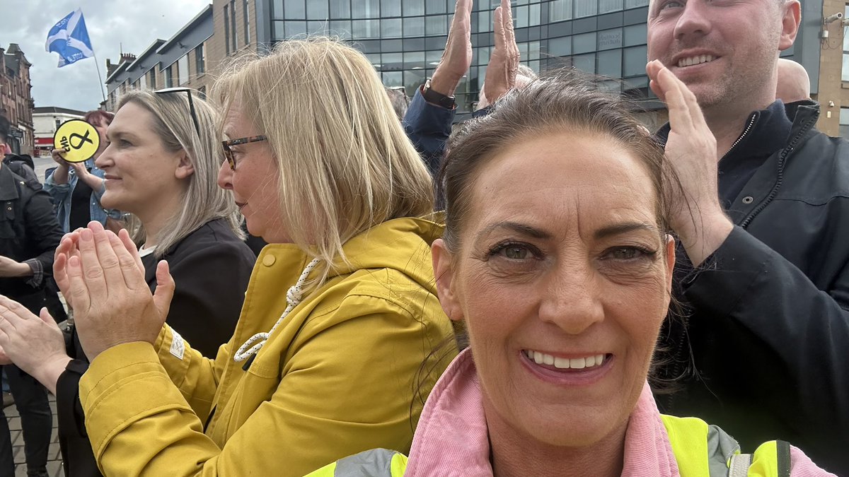 Collette Stevenson MSP (@cstevensonsnp) on Twitter photo Great morning in Hamilton supporting <a href="/KatyLoudonSNP/">Cllr Katy Loudon</a> and a fab response on the doors. #TeamSNP Great morning in Hamilton supporting <a href="/KatyLoudonSNP/">Cllr Katy Loudon</a> and a fab response on the doors. #TeamSNP