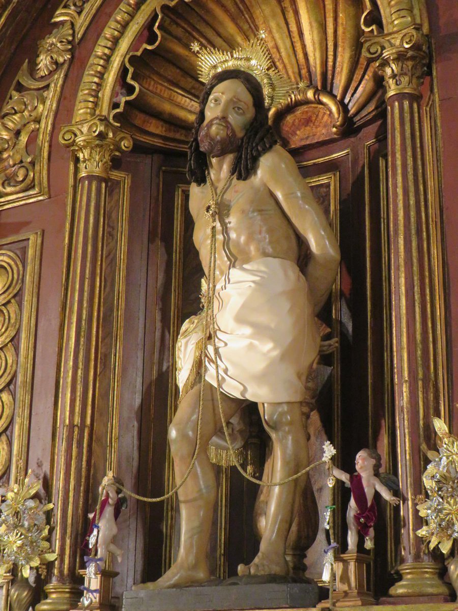 Hoy, 31 de Mayo, celebramos la #Festividad del #Patrón y Protector de la ciudad de Málaga, el Santo Cristo de la #Salud. 

Nos ponemos en sus manos y le seguimos implorando su protección para todos los malagueños.