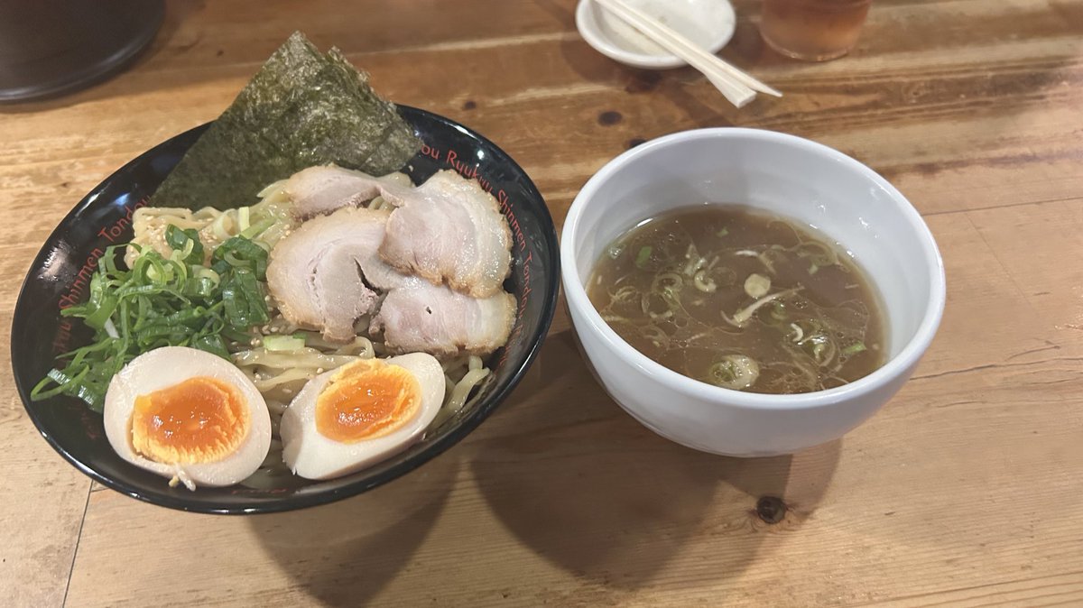 lackyumintyu's tweet photo. 飯テロの時間だぜ https://t.co/HpBjYnkzNd