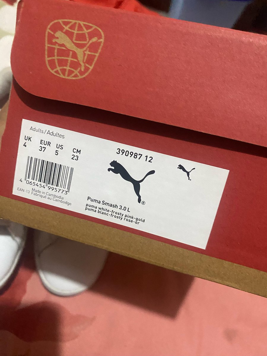 segermanisss's tweet photo. WTS puma smash
sz 37 insole 23cm
750 nego (beli krna buat utbk aja) bru bbrp kali pakai https://t.co/rbMD8NLTjC