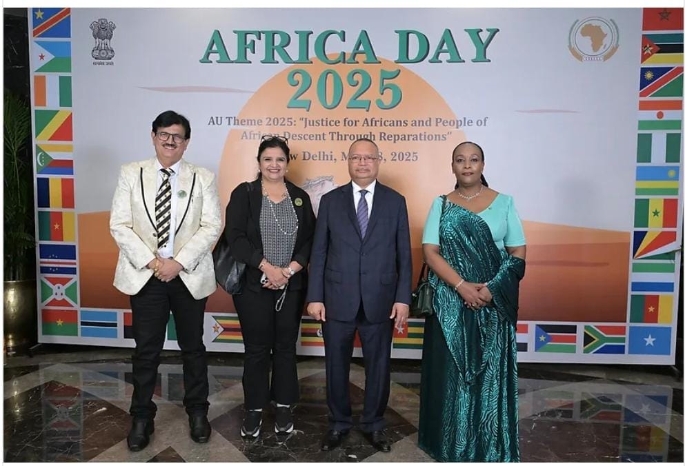 globalIndiagibf's tweet photo. @23JitendraJoshi and @gadkari75  joined dignitaries, including Hon.@DrSJaishankar , H.E. Mr. Ermindo Ferreira, and H.E. Jacqueline Mukangira, to honor Africa's unity and discuss India-Africa partnerships. https://t.co/6PtskNPkI3