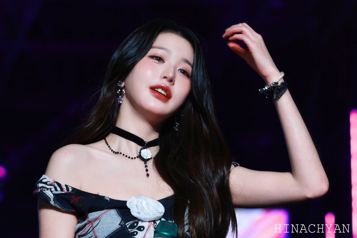 250531

#IVE #아이브 #장원영 #원영 #JANGWONYOUNG