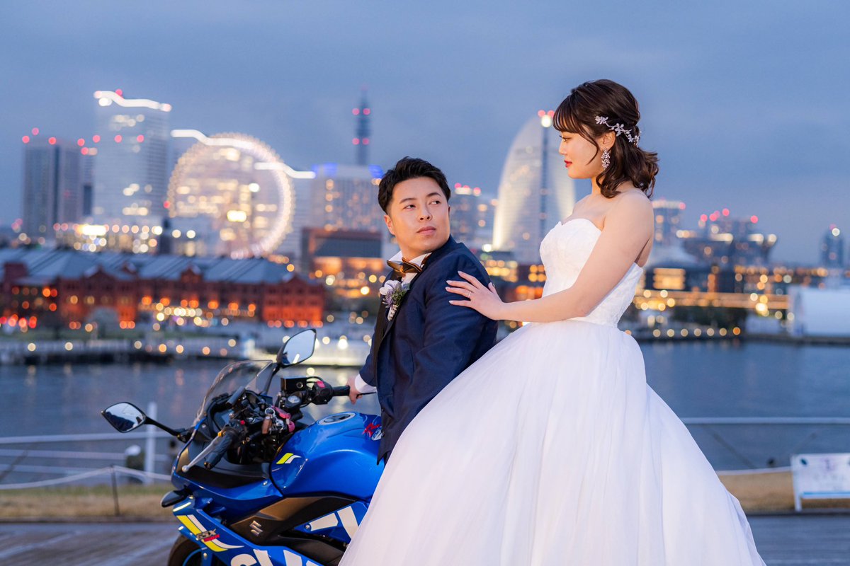 24toWedding's tweet photo. バイクとの撮影！
かっこいい♪

横浜の夜景と共に✨

#24towedding #横浜前撮りといえば24towedding #前撮り https://t.co/15Q1CRfBdu