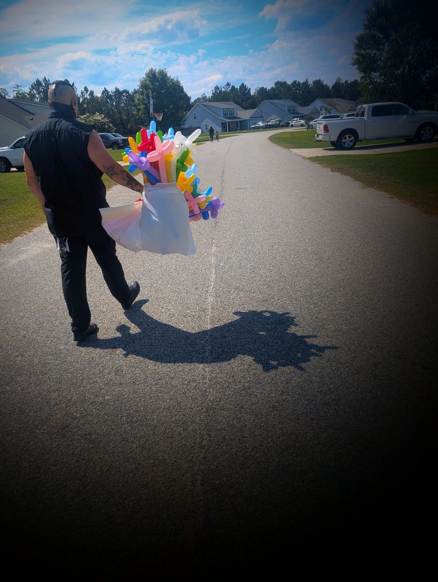 NecroDccs's tweet photo. On my way to make some smiles https://t.co/6YtetTillf