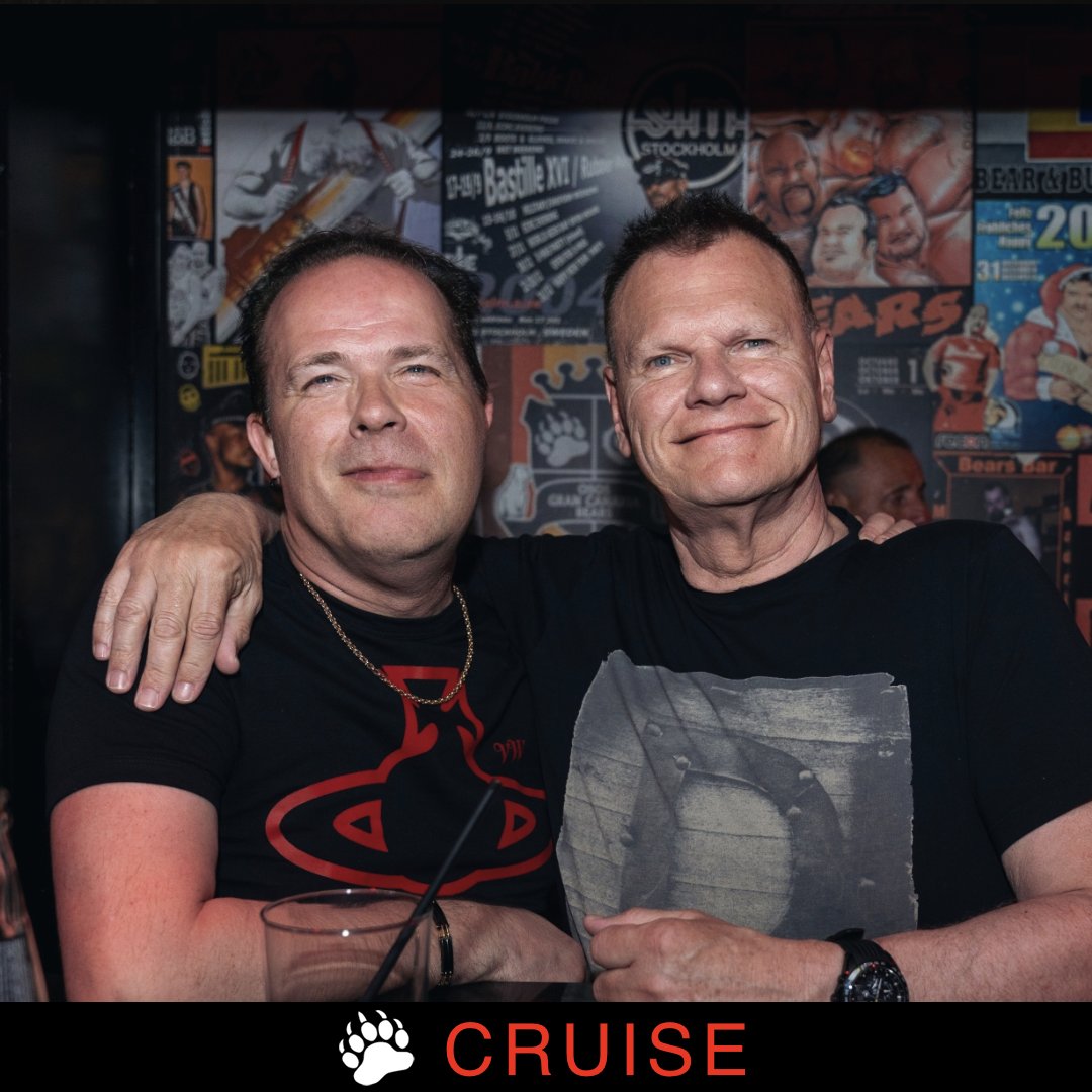 Abrimos todas las noches de 10PM a 4AM.
⠀
Happy hour en la terraza de 10PM a 11PM.
⠀
#cruisebar #maspalomas #grancanaria #onlymen #leatherclubmen #beardmenstyle #gay #gaybear #gayman #beardlove #beardedstyle