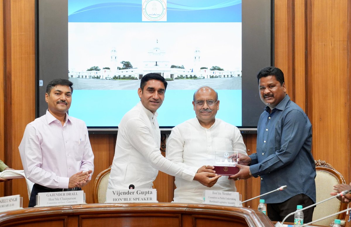 Delhi Assembly tweet media