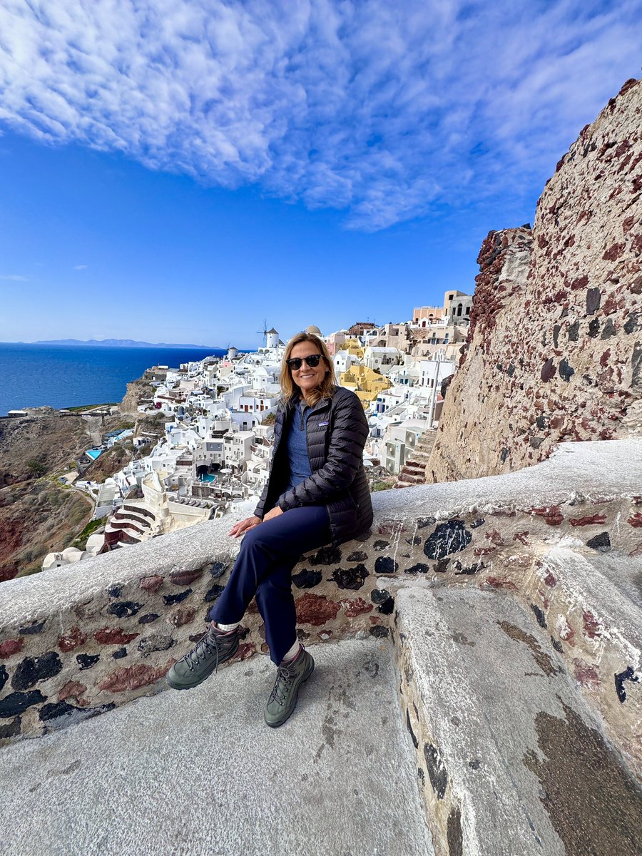 If you’re following me here, hope you’ll follow me there, too! IG -> instagram.com/reel/Cyy3uGtP5…