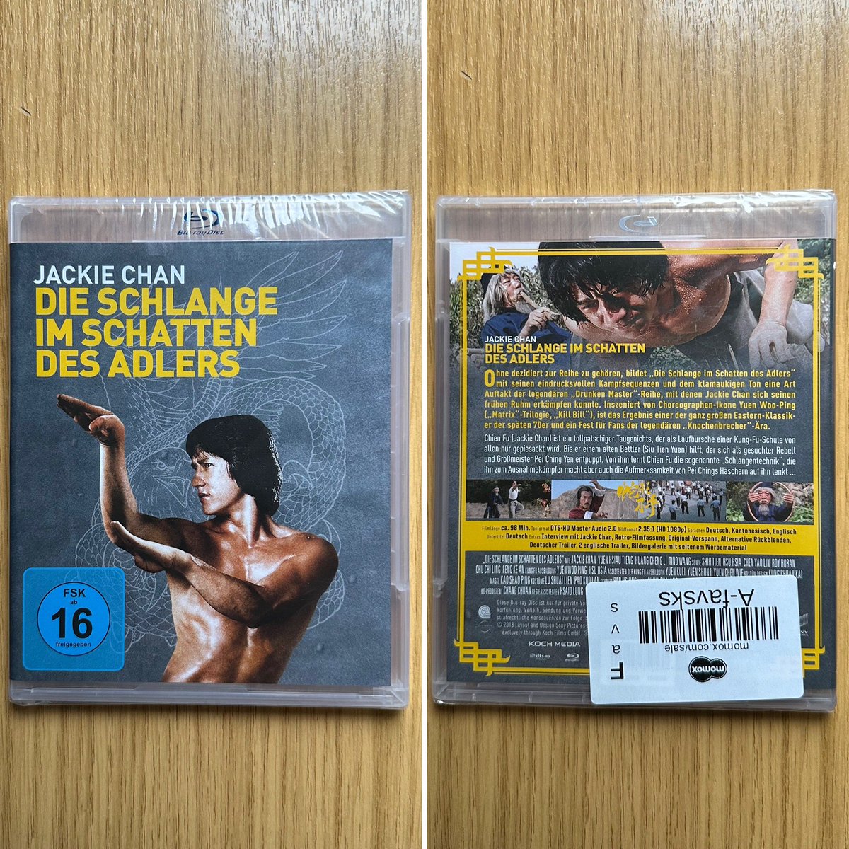 s77tux's tweet image. That technique! That isn’t Snake Fist style! What is that? #LatestAddition to my #BlurayCollection is German uncut Hong Kong theatrical version of #SnakeInTheEaglesShadow starring @EyeOfJackieChan… #Bluray #KeepDiscsAlive #PhysicalMedia